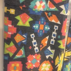 Lularoe Sariah cardigan sweater. Girls size 8.